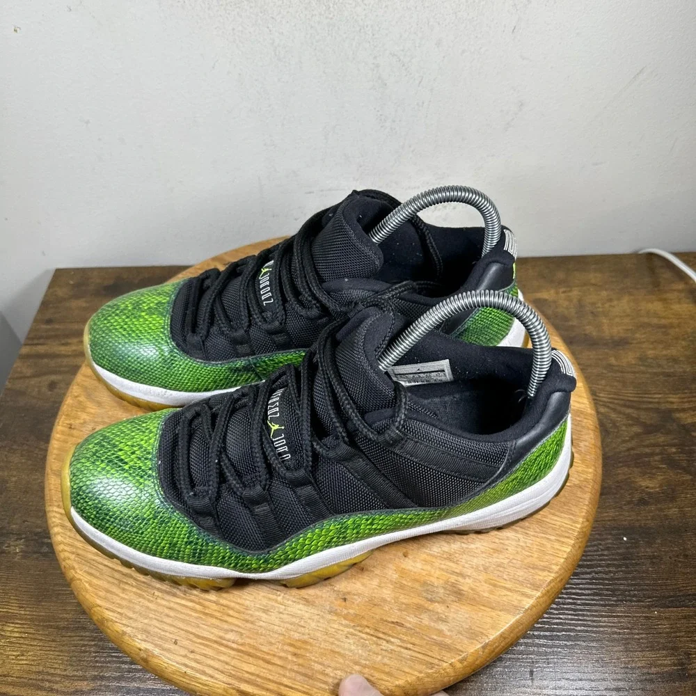 Air Jordan 11 Low Snakeskin Green Black Men's Size 9.5 Shoes 528895-033